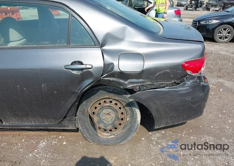 2011 Toyota Corolla Le z USA, uszkodzony, nr VIN JTDBU4EE0B9149614